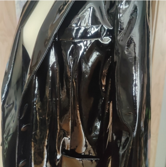 AFRM Agnes Oversized Vinyl Blazer in Noir Size M - Picture 5 of 7